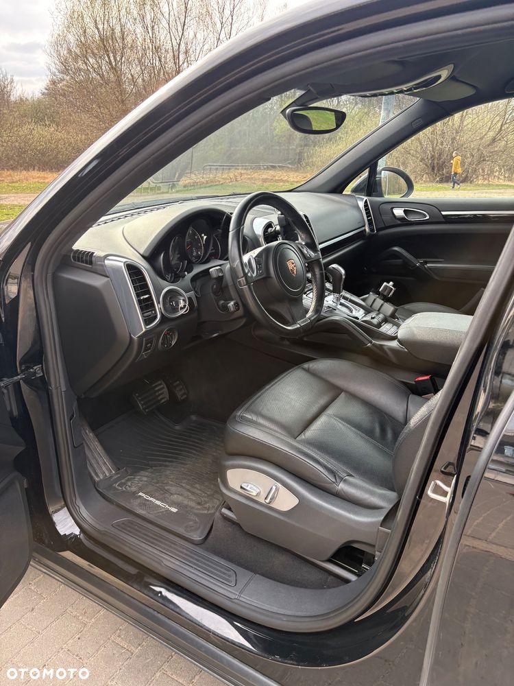 Porsche Cayenne - 20