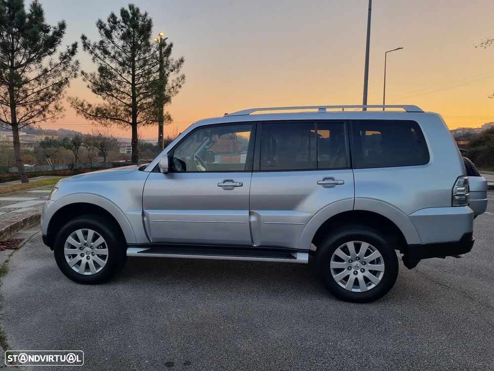 Mitsubishi Pajero 3.2 DI-D Intense CA - 14