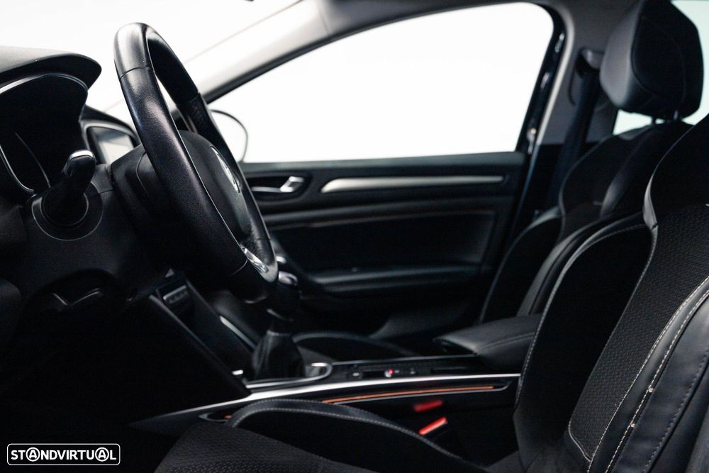 Renault Mégane Sport Tourer 1.2 TCE Dynamique S SS - 18