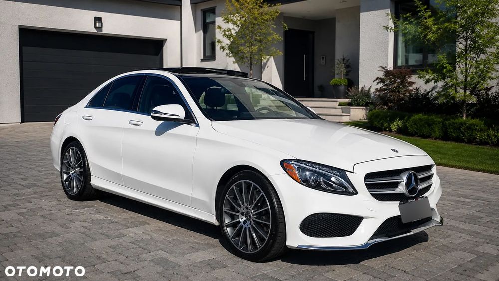 Mercedes-Benz Klasa C 300 9G-TRONIC AMG Line - 2