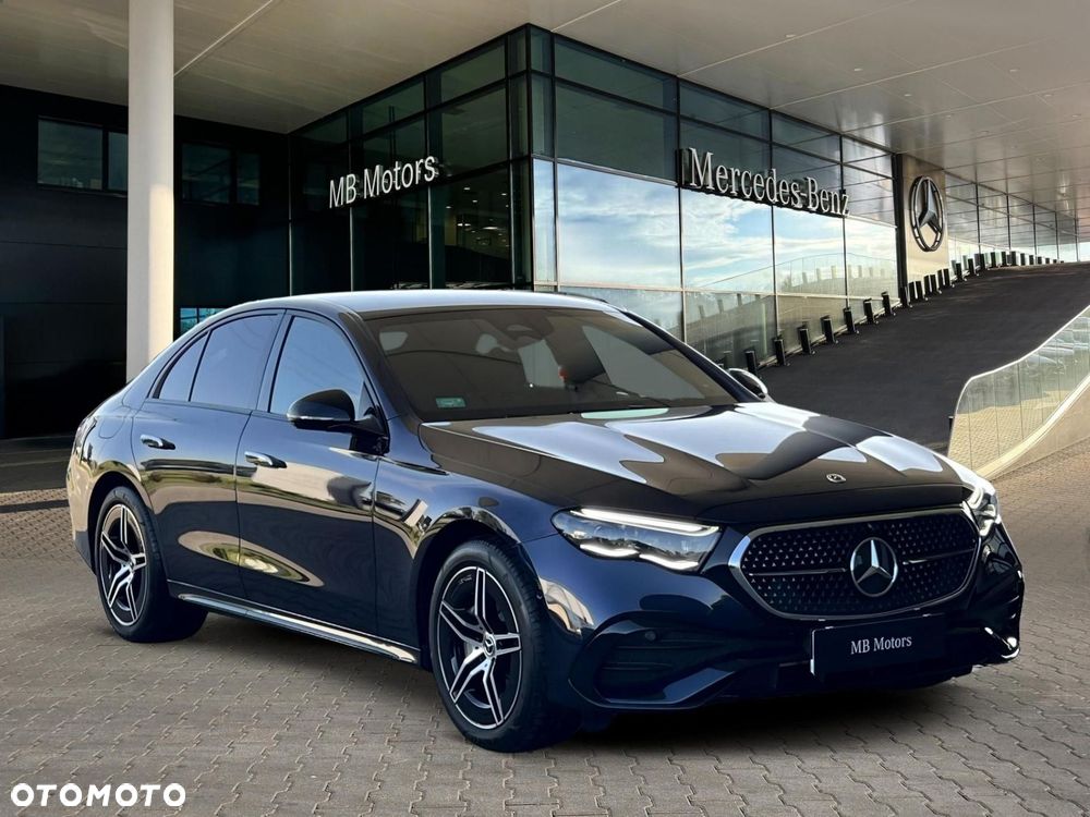 Mercedes-Benz E-Class 2025 photo 2