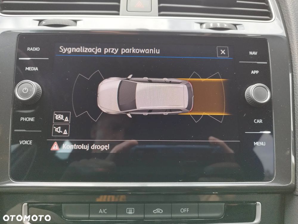 Volkswagen Golf Variant 2.0 TDI (BlueMotion Technology) Comfortline - 20