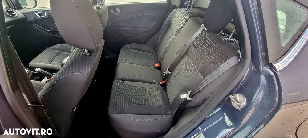 Volkswagen Tiguan - 12