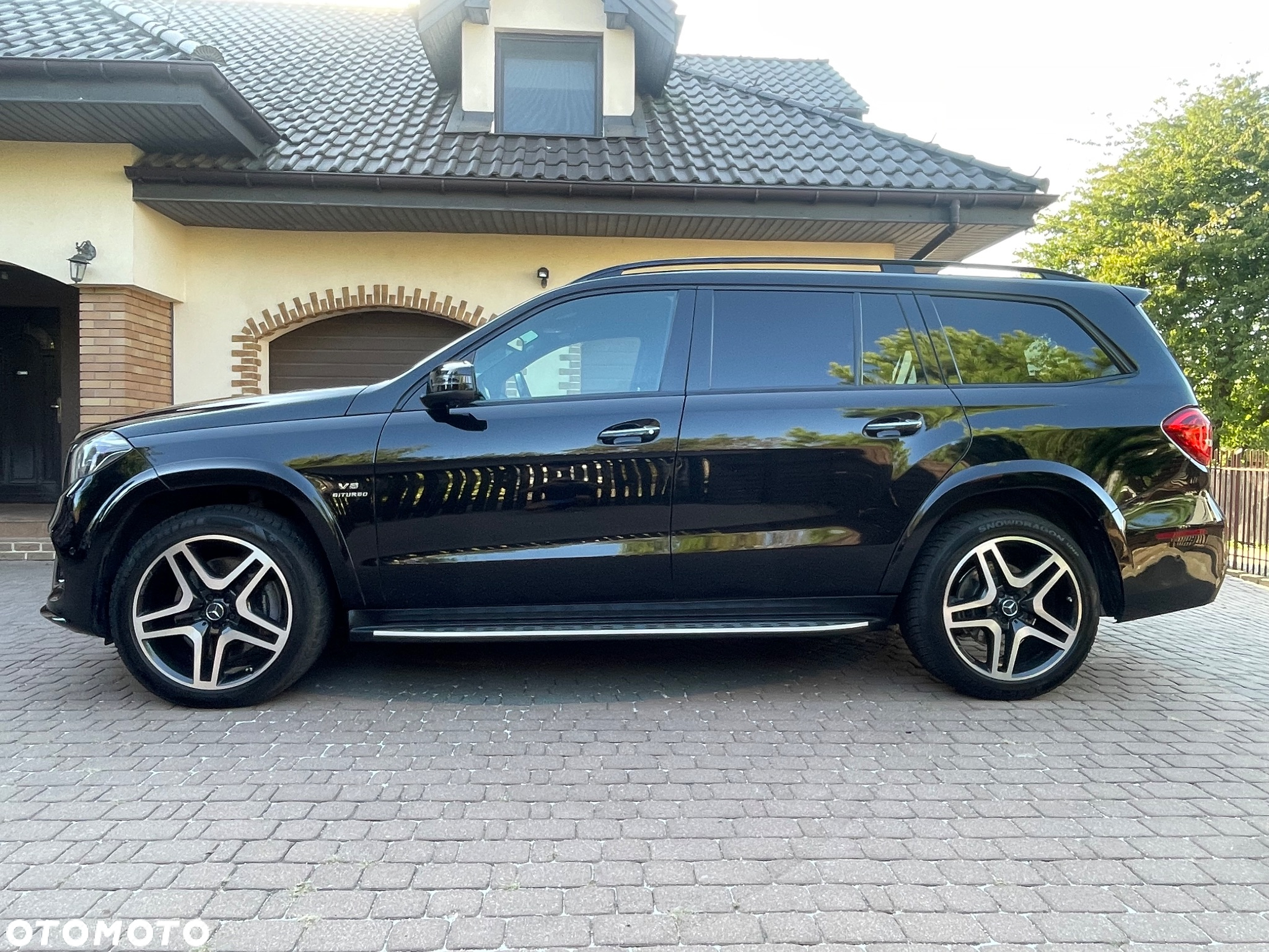 Mercedes-Benz GLS 500 4-Matic - 4