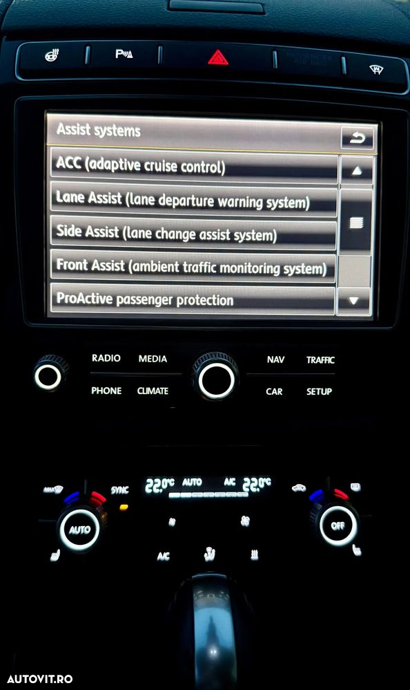 Volkswagen Touareg - 23