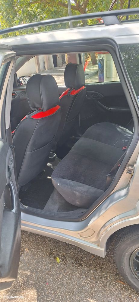 Ford Focus 1.6 Ambiente - 8