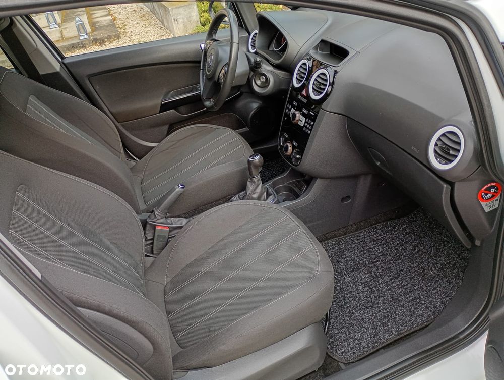 Opel Corsa 1.2 16V Color Edition - 29