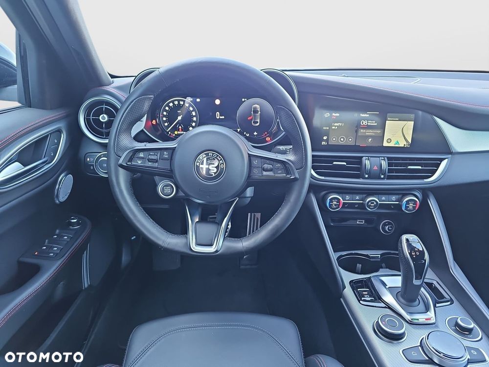 Alfa Romeo Giulia - 16