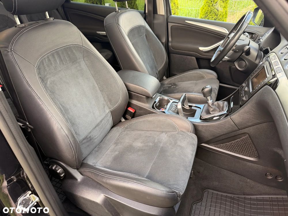 Ford S-Max 2.0 TDCi DPF Titanium - 23