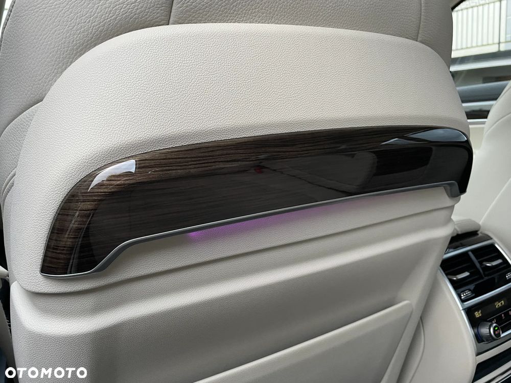 BMW Seria 7 730d xDrive - 30