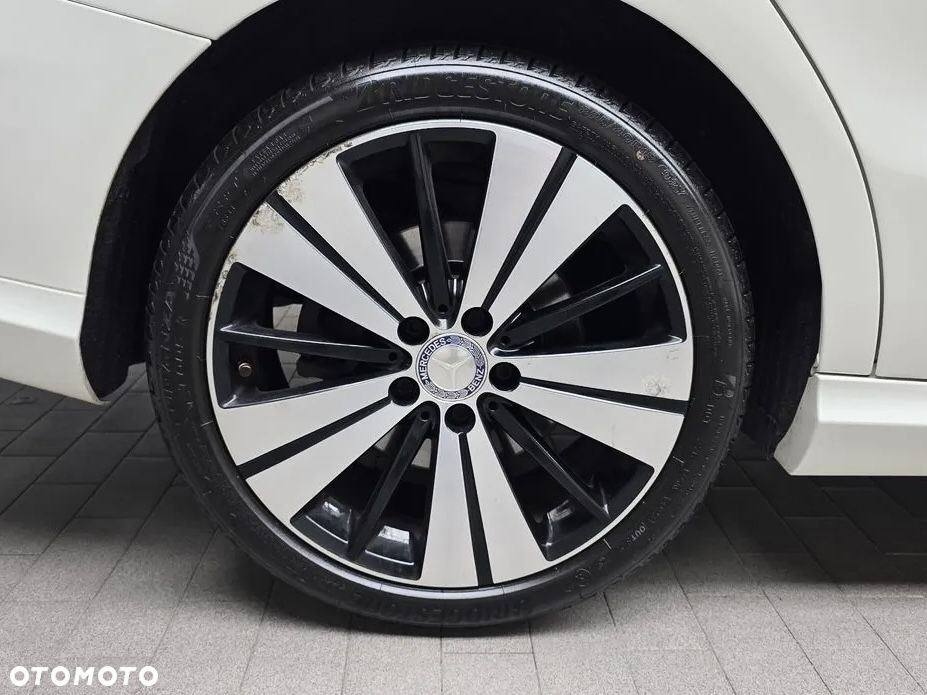 Mercedes-Benz CLA - 11