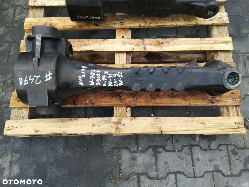 Obudowa mostu Dana Spicer [P-14 S-3×27 W70 SZ-8 Ż-4] Manitou Kramer New Holland - 1