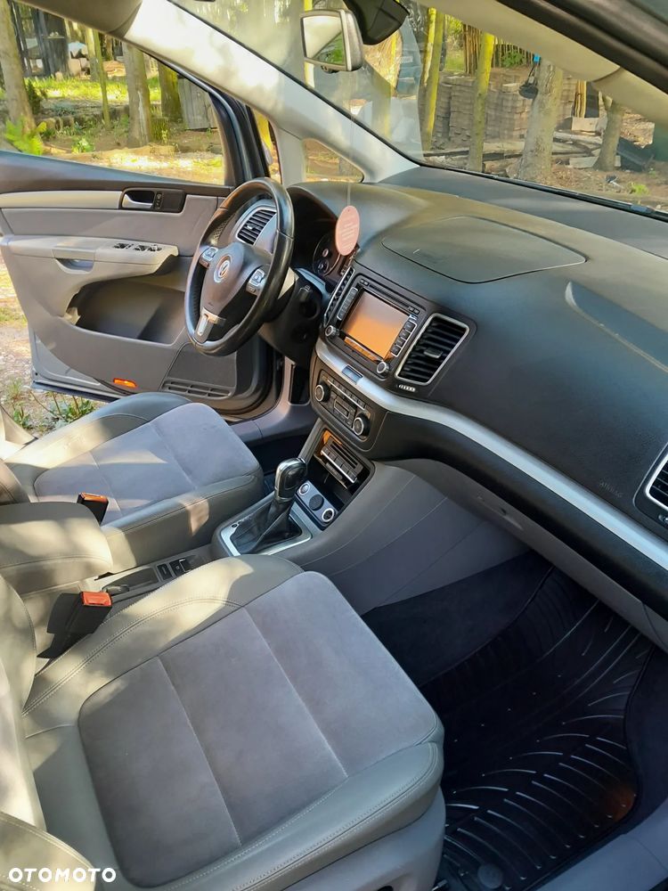 Volkswagen Sharan 2.0 TDI Highline DSG - 13