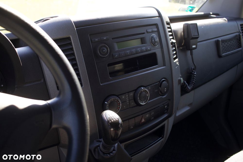 Mercedes-Benz Sprinter - 8