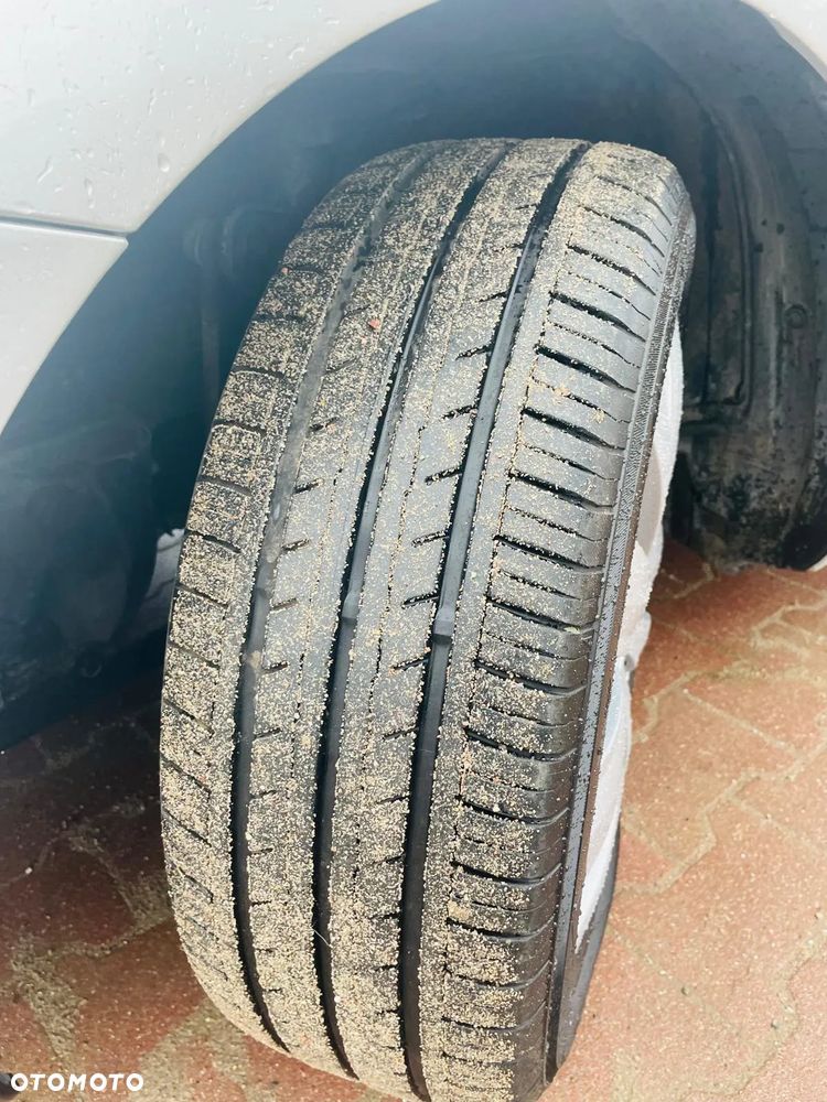 Toyota Auris 1.6 VVT-i Team - 27