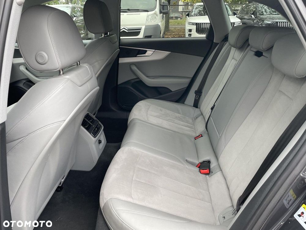 Audi A4 Allroad - 23