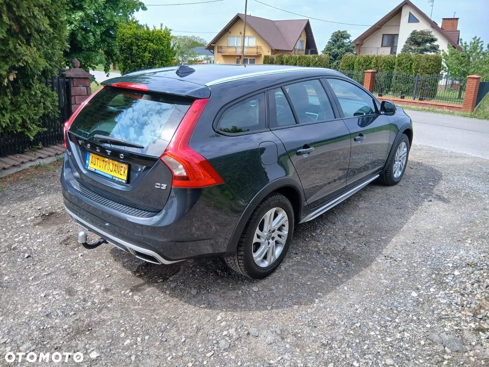 Volvo V60 D3 Summum - 13