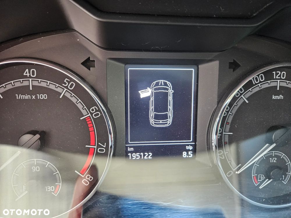 Skoda Octavia 1.4 TSI Ambition DSG - 13