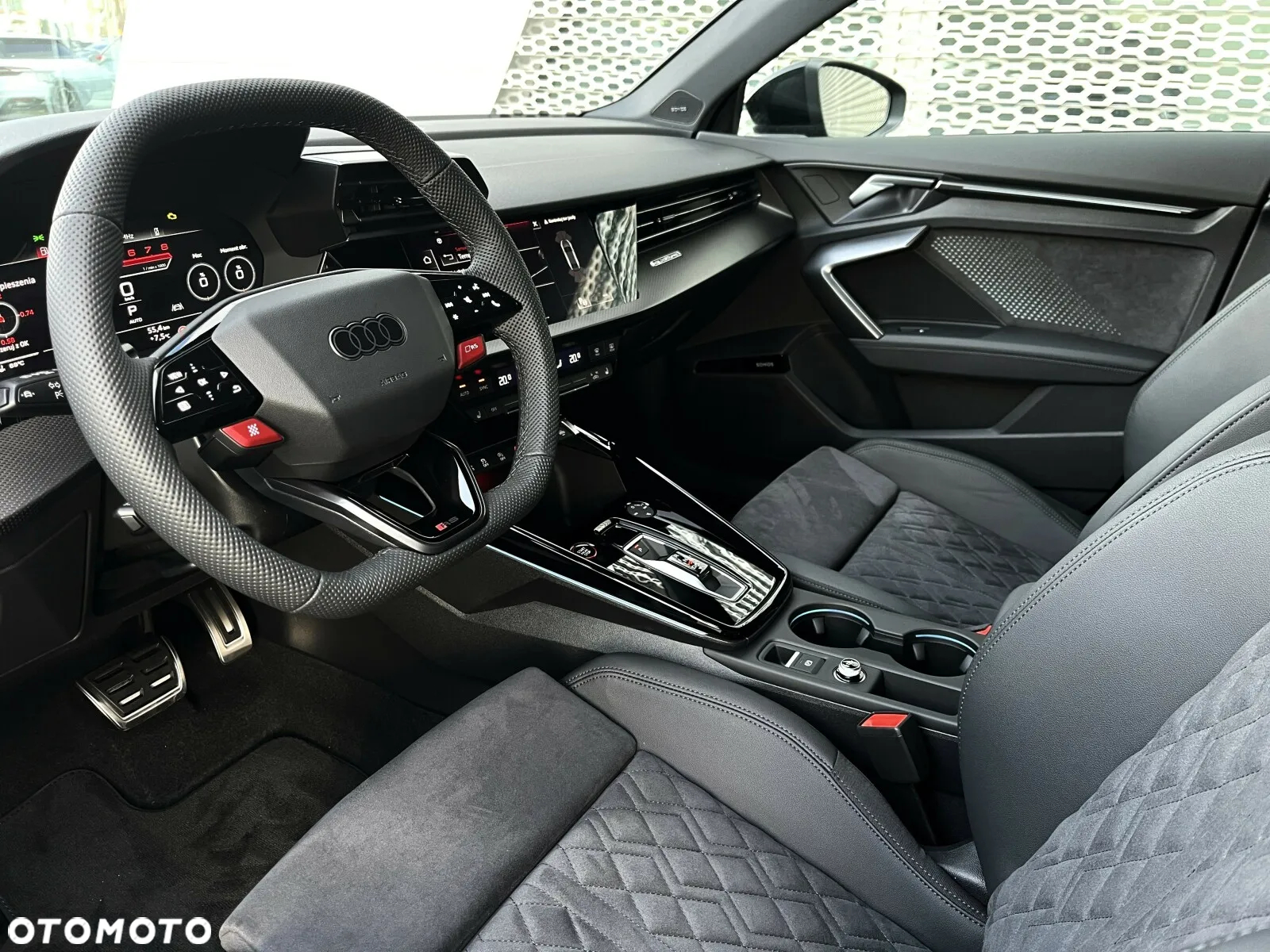 Audi RS3 Limousine TFSI Quattro S tronic - 21