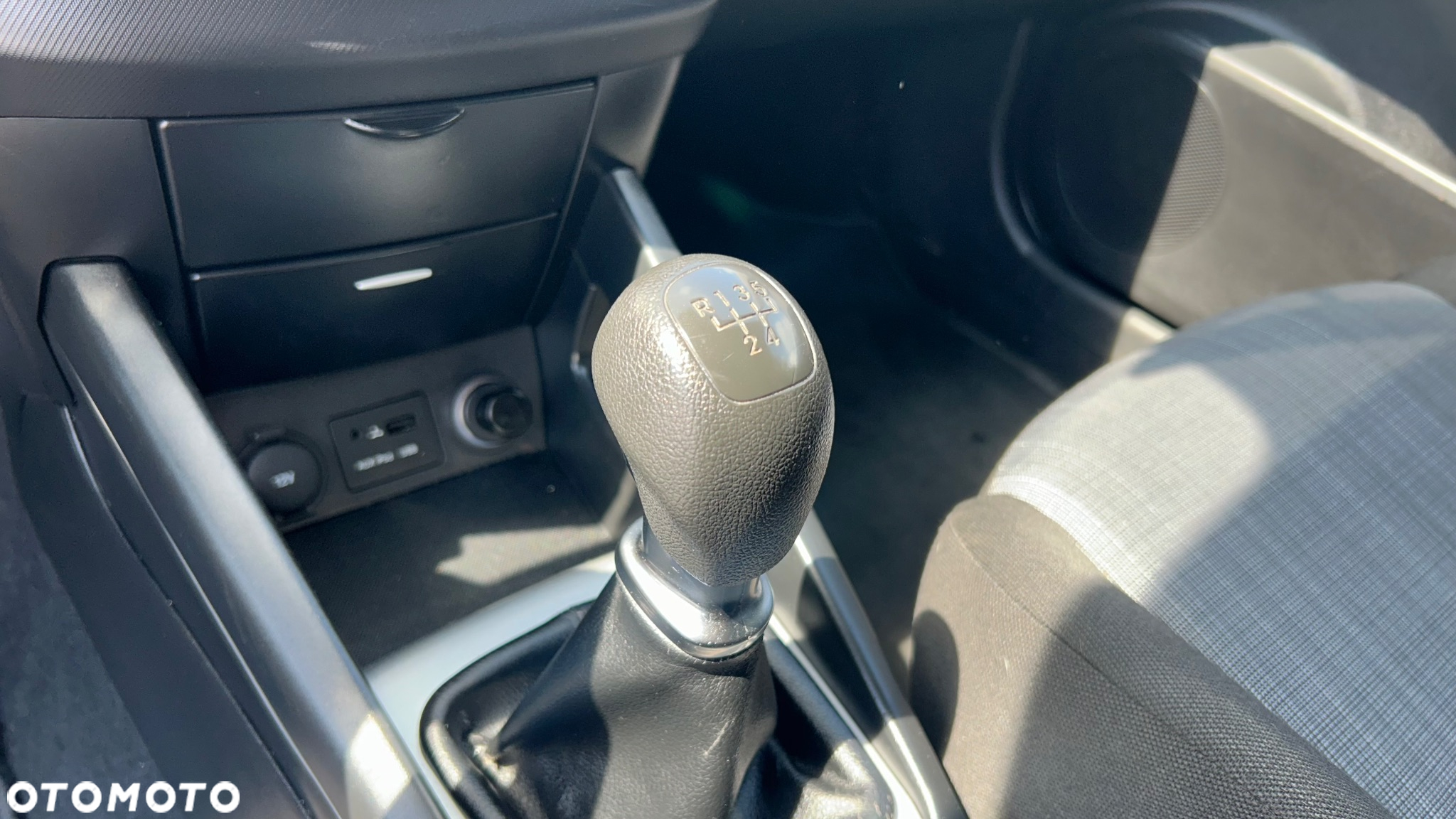 Kia Ceed 1.4 CVVT Attract - 28