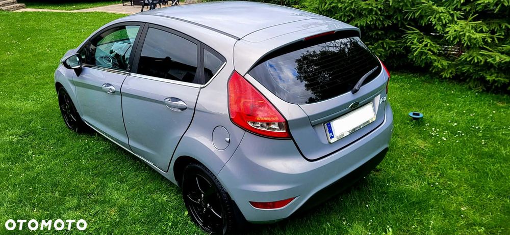 Ford Fiesta 1.25 Silver X (SVP) - 24