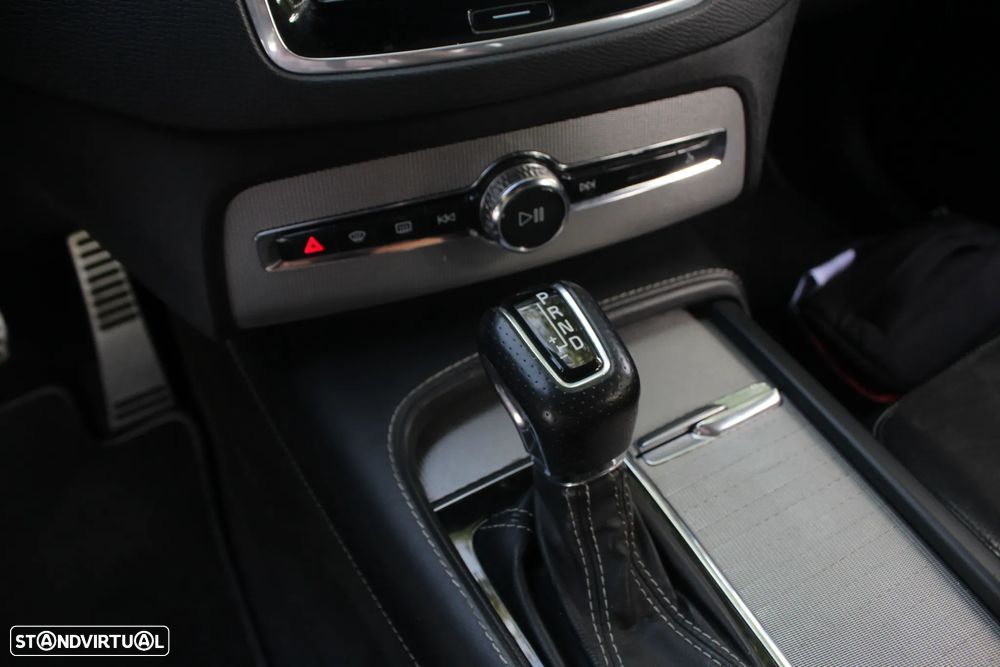 Volvo XC 90 2.0 D4 R-Design - 56