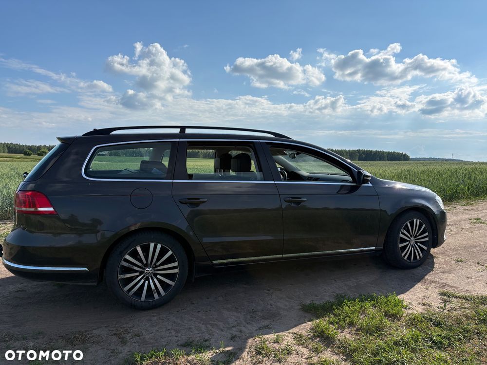Volkswagen Passat 2.0 TDI Comfortline DSG - 2