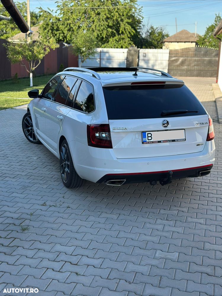 Skoda Octavia 2.0 TDI DSG RS - 4