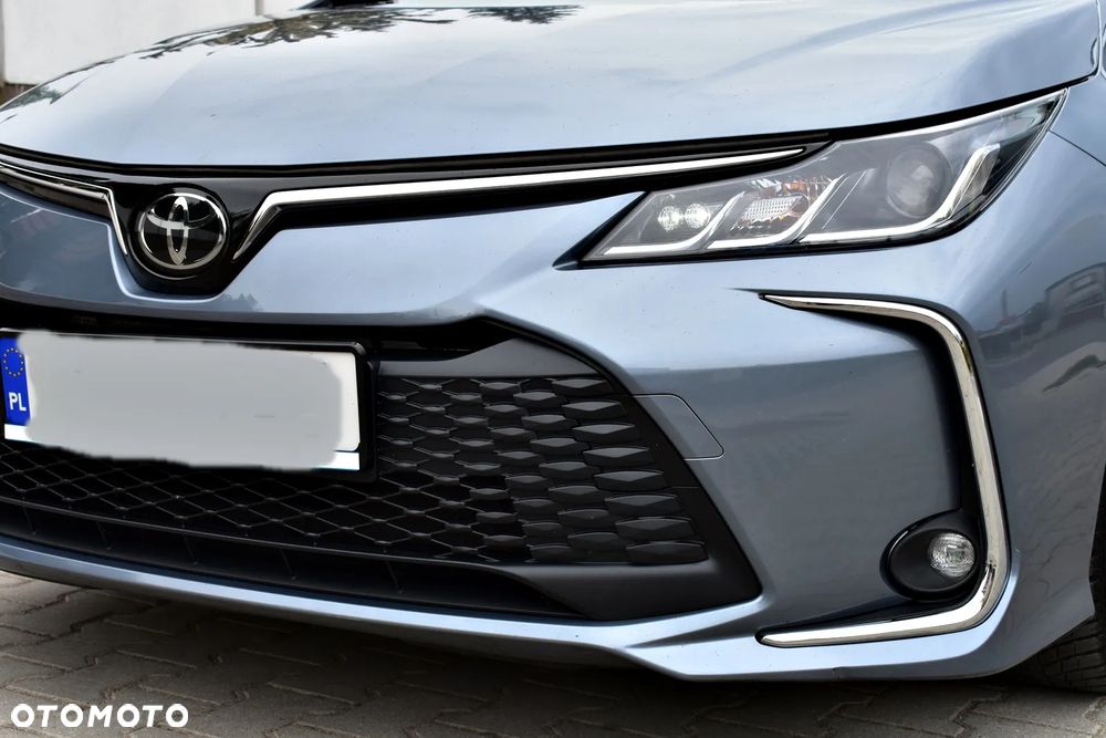 Toyota Corolla - 32