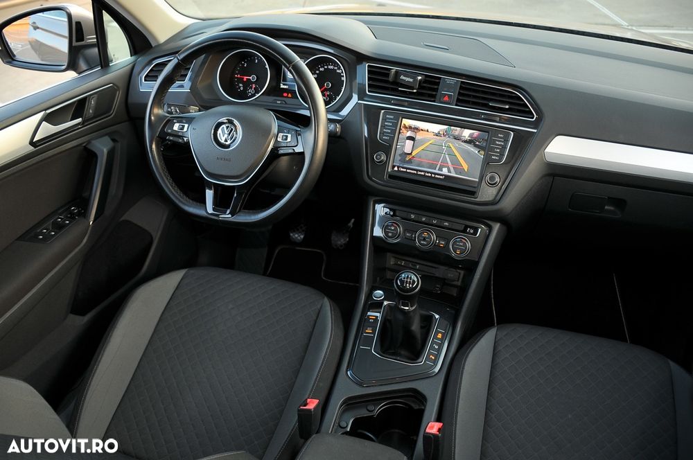 Volkswagen Tiguan 2.0 TDI DPF Comfortline - 9