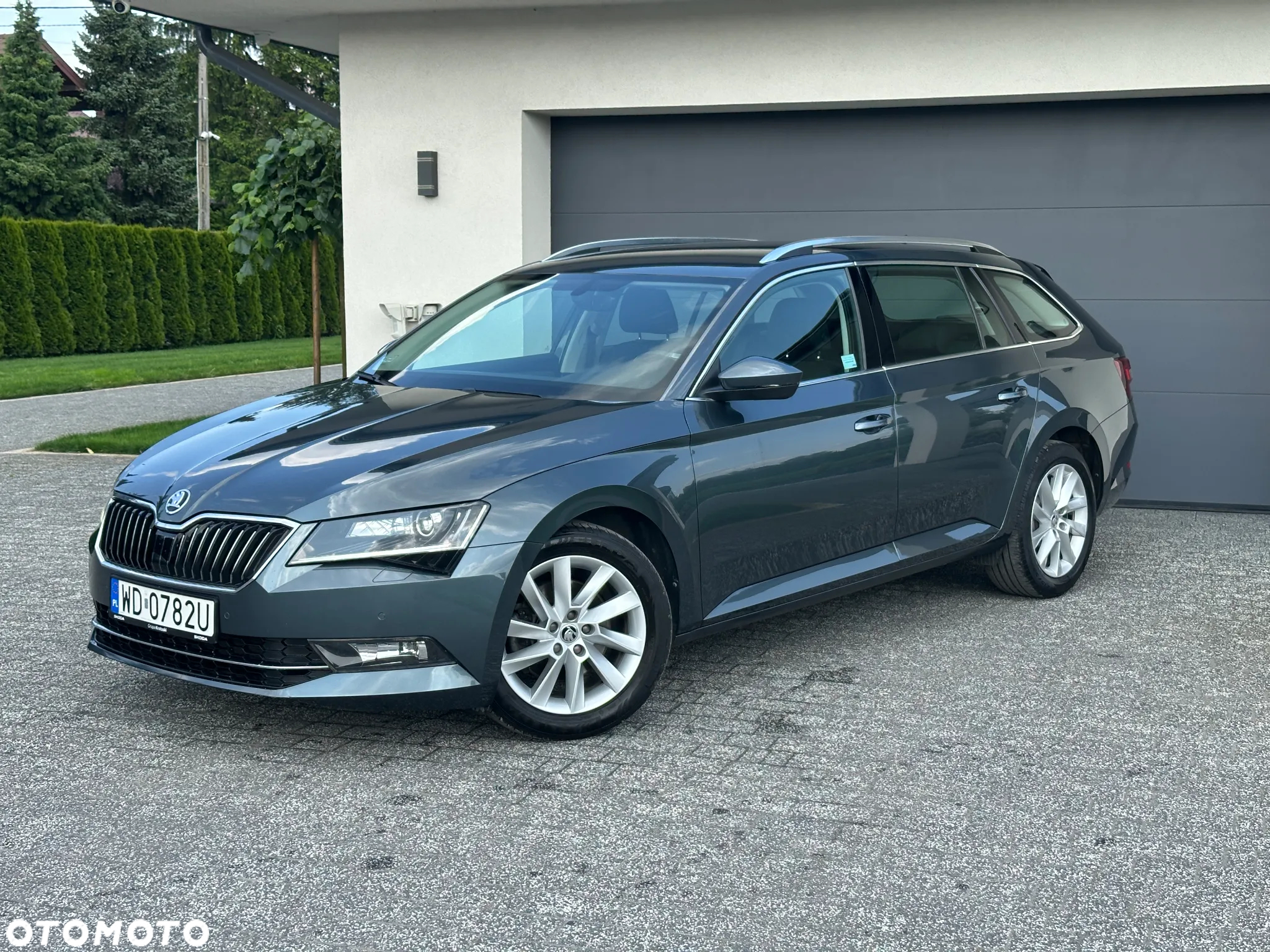Skoda Superb 2.0 TDI SCR Style DSG - 5