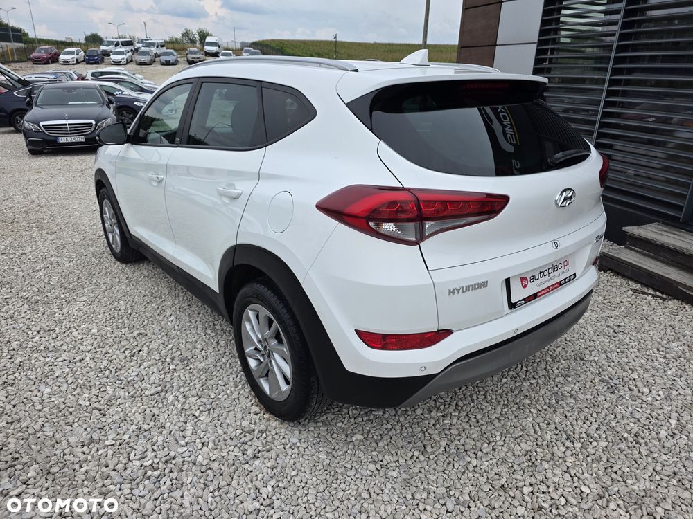 Hyundai Tucson - 13