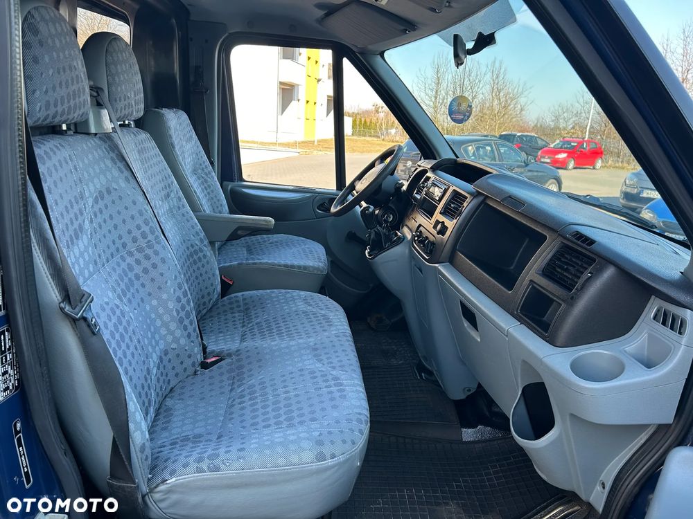 Ford Transit - 8