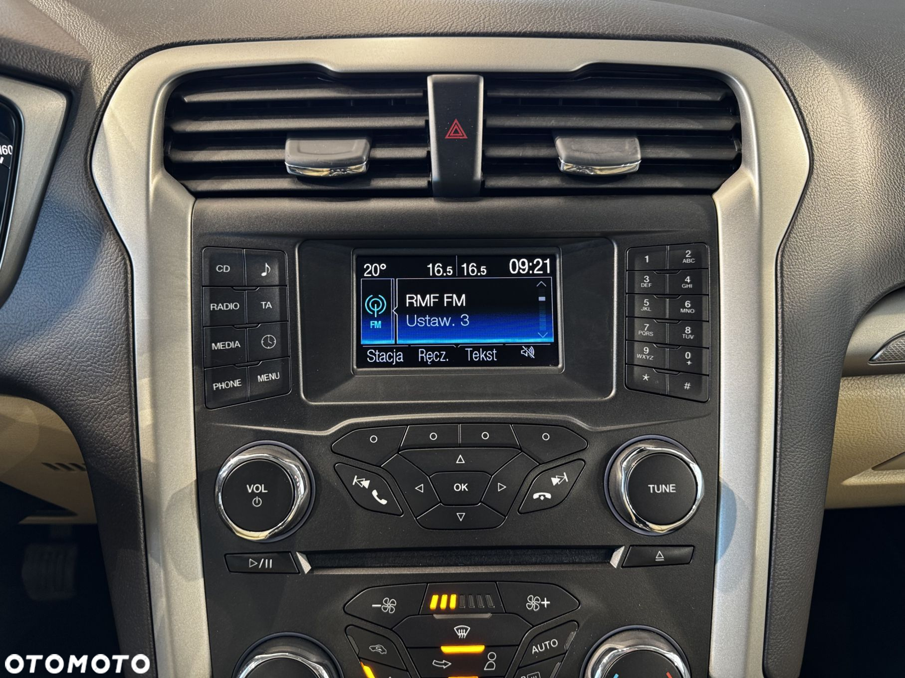 Ford Mondeo - 21