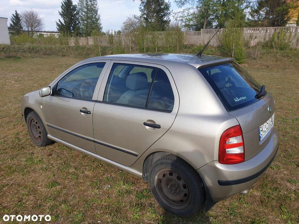 Skoda Fabia 1.4 16V Comfort - 4