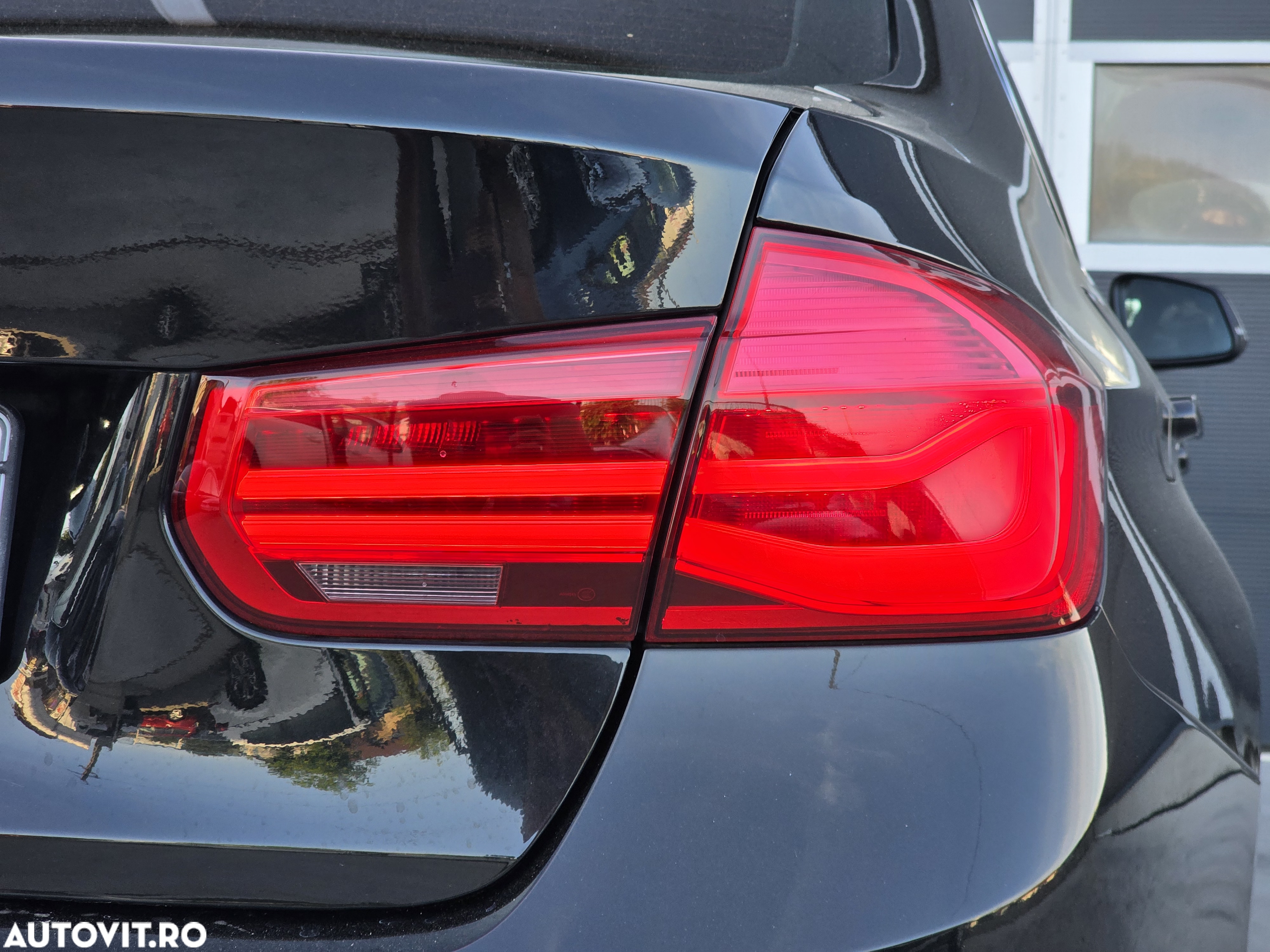 BMW Seria 3 320d Luxury Line - 11