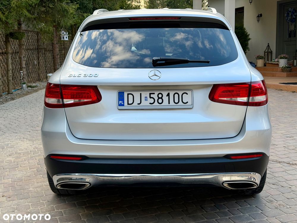 Mercedes-Benz GLC 300 4Matic 9G-TRONIC - 8
