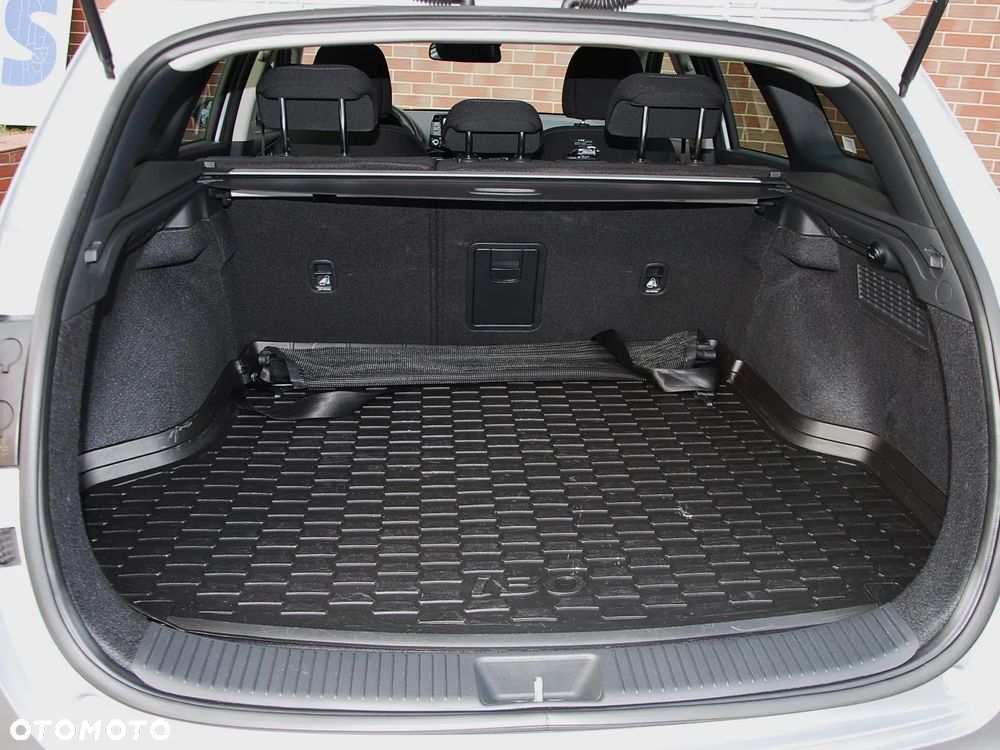 Hyundai i30 1.0 T-GDI Smart DCT - 6