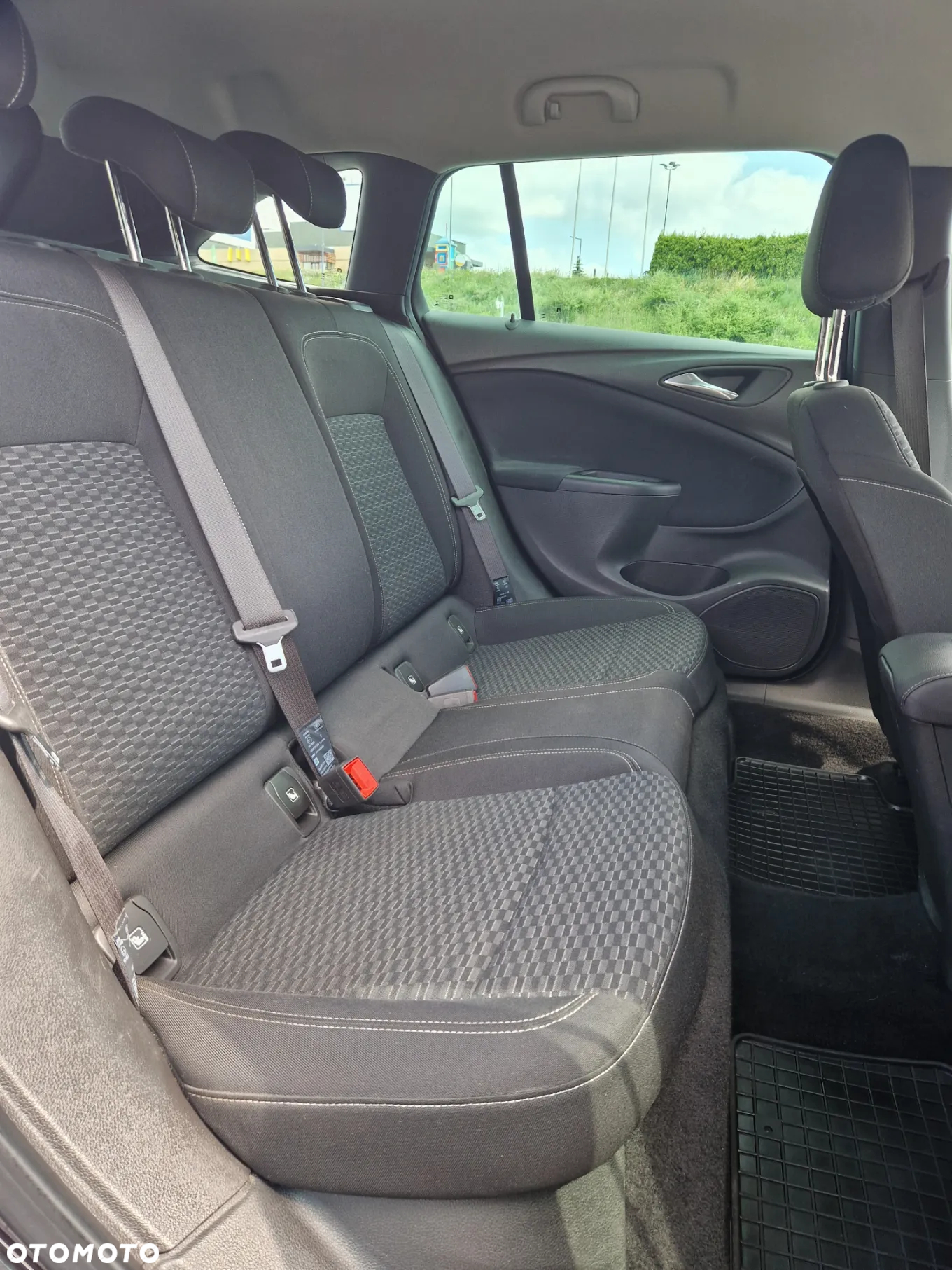 Opel Astra V 1.6 CDTI Enjoy - 19