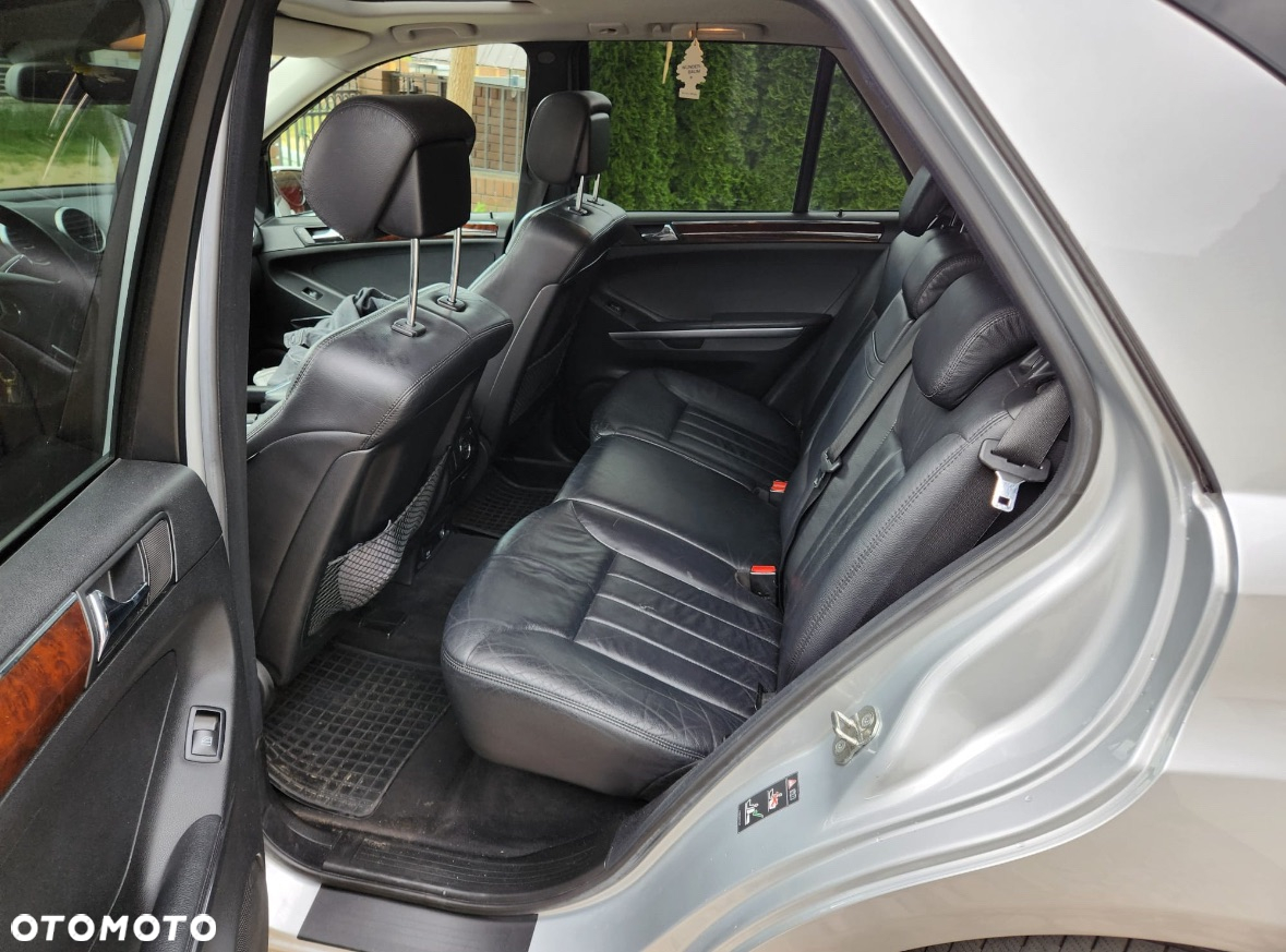 Mercedes-Benz ML 350 4MATIC 7G-TRONIC - 12