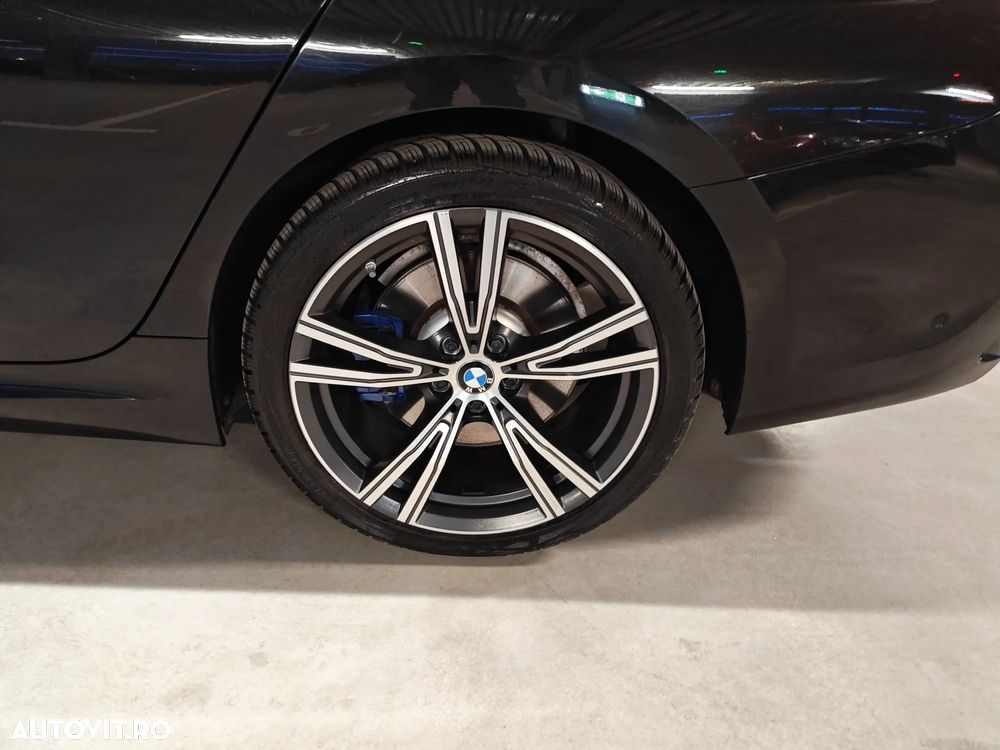 BMW Seria 3 330e Aut. M Sport - 18