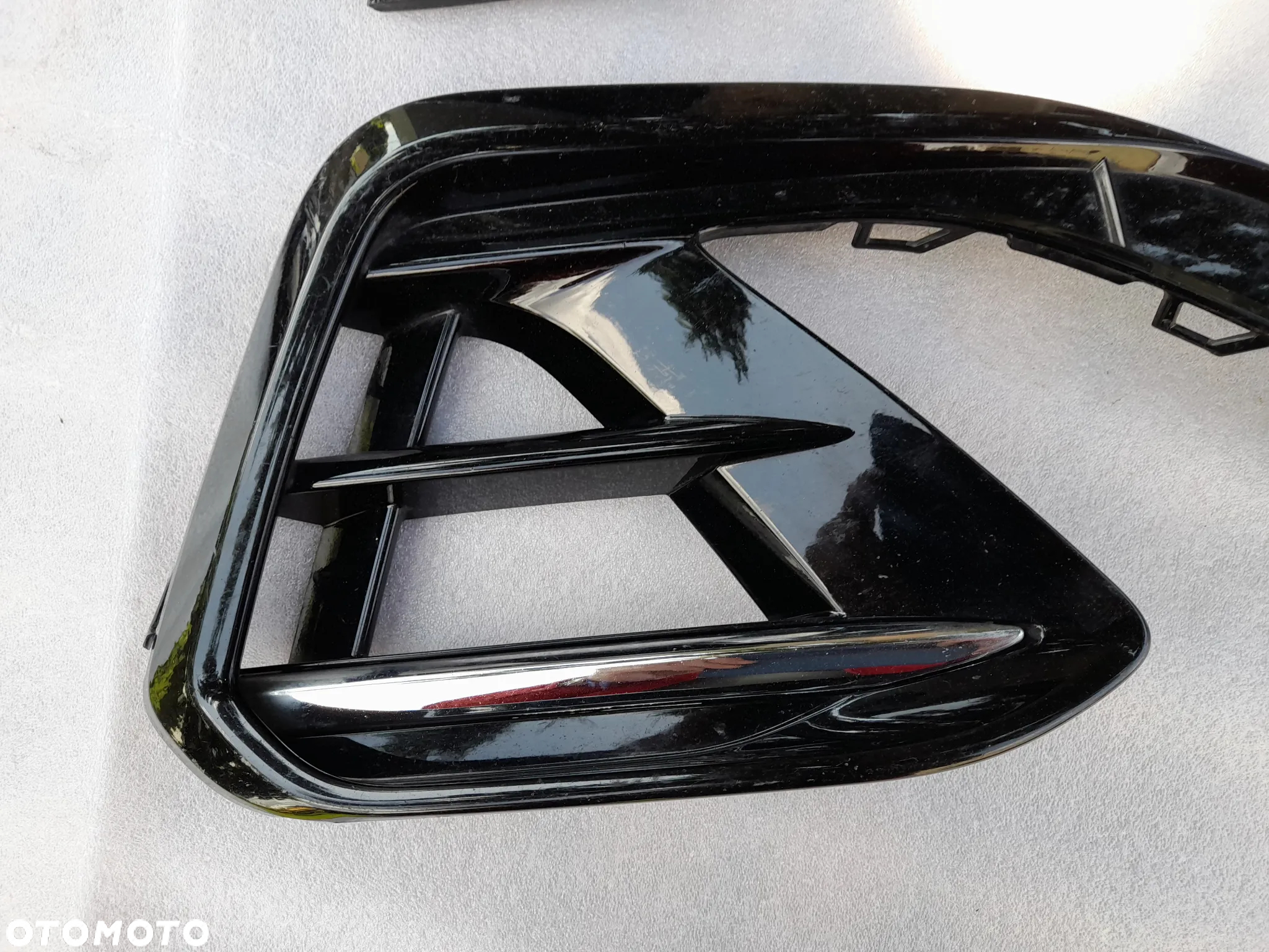 LEWA KRATKA CHROM ZDERZAKA VARTEON LIFT R-LINE  3G8853665E - 7