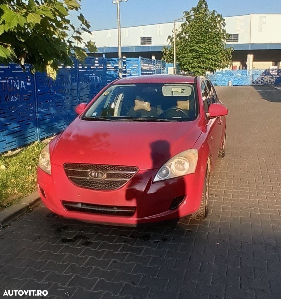 Kia Ceed - 1
