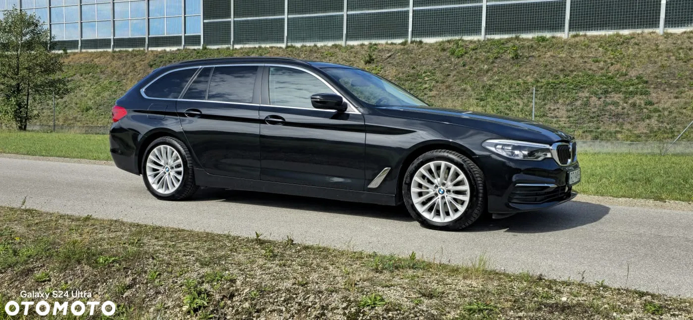 BMW Seria 5 530d xDrive - 15