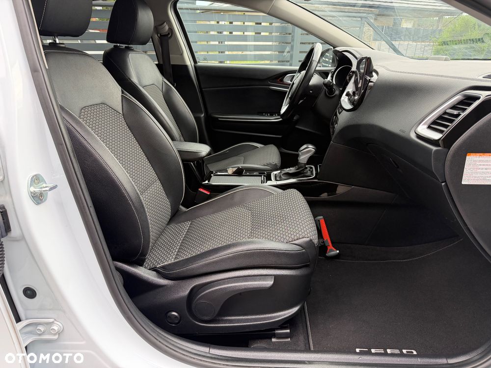 Kia Ceed - 23
