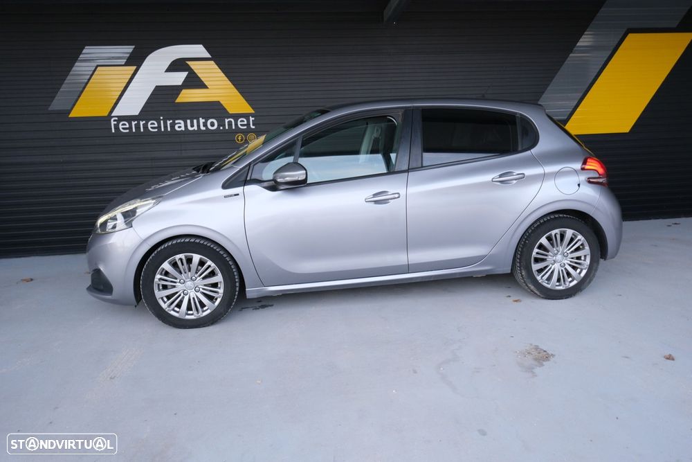 Peugeot 208 1.5 BlueHDi Signature - 4