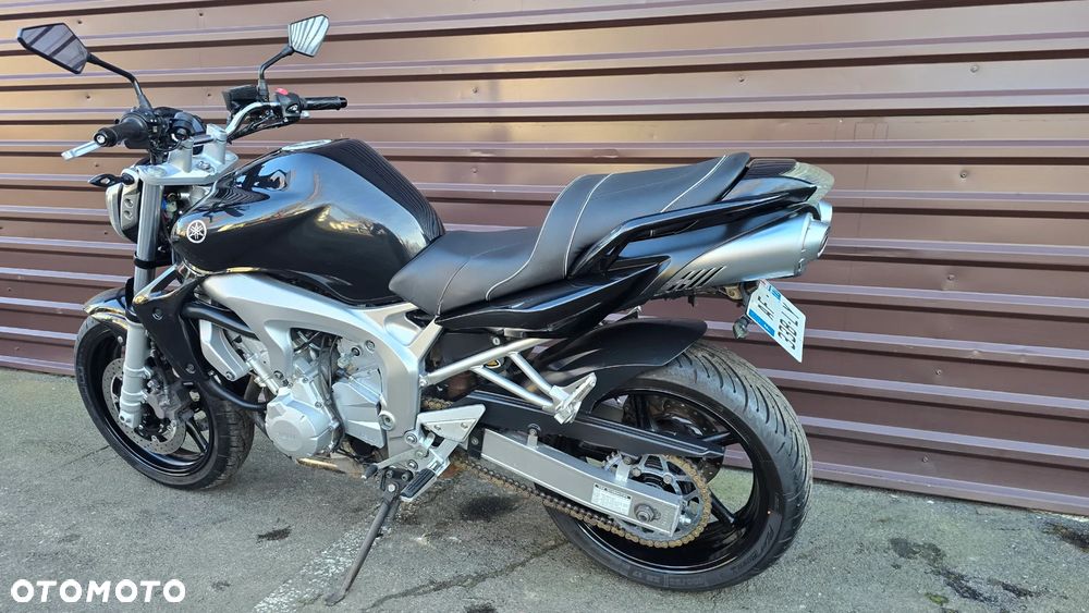 Yamaha FZ6 - 12