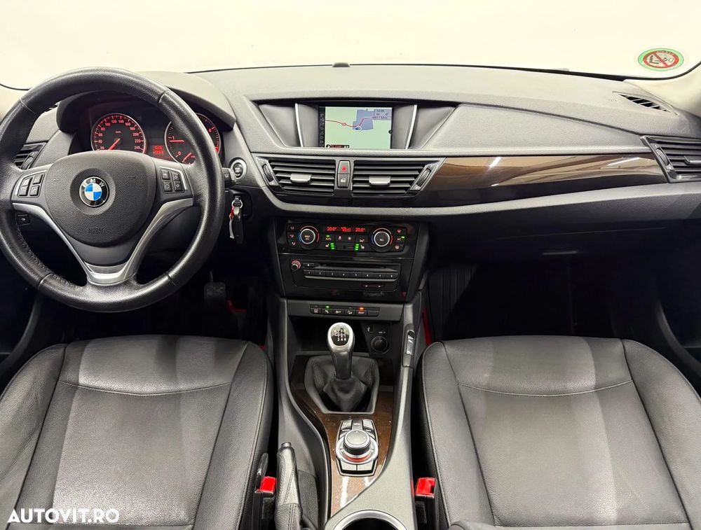 BMW X1 xDrive18d xLine - 9