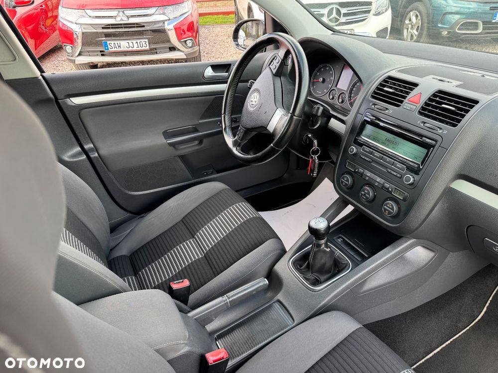 Volkswagen Golf 1.6 United - 24
