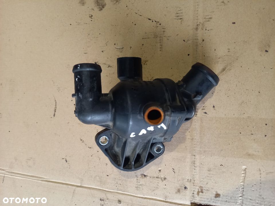Obudowa termostat 03L121111R AUDI A3 8P